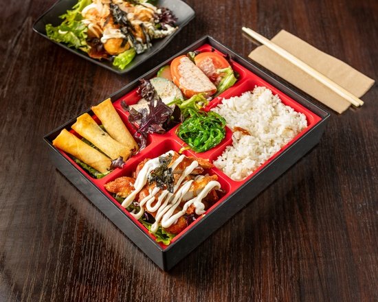 RAKURAKU Ramen & Don photo 2