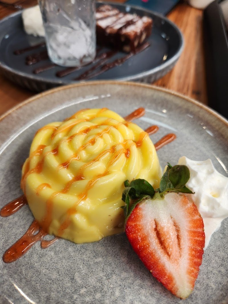 Hi Sushi Newtown photo 8