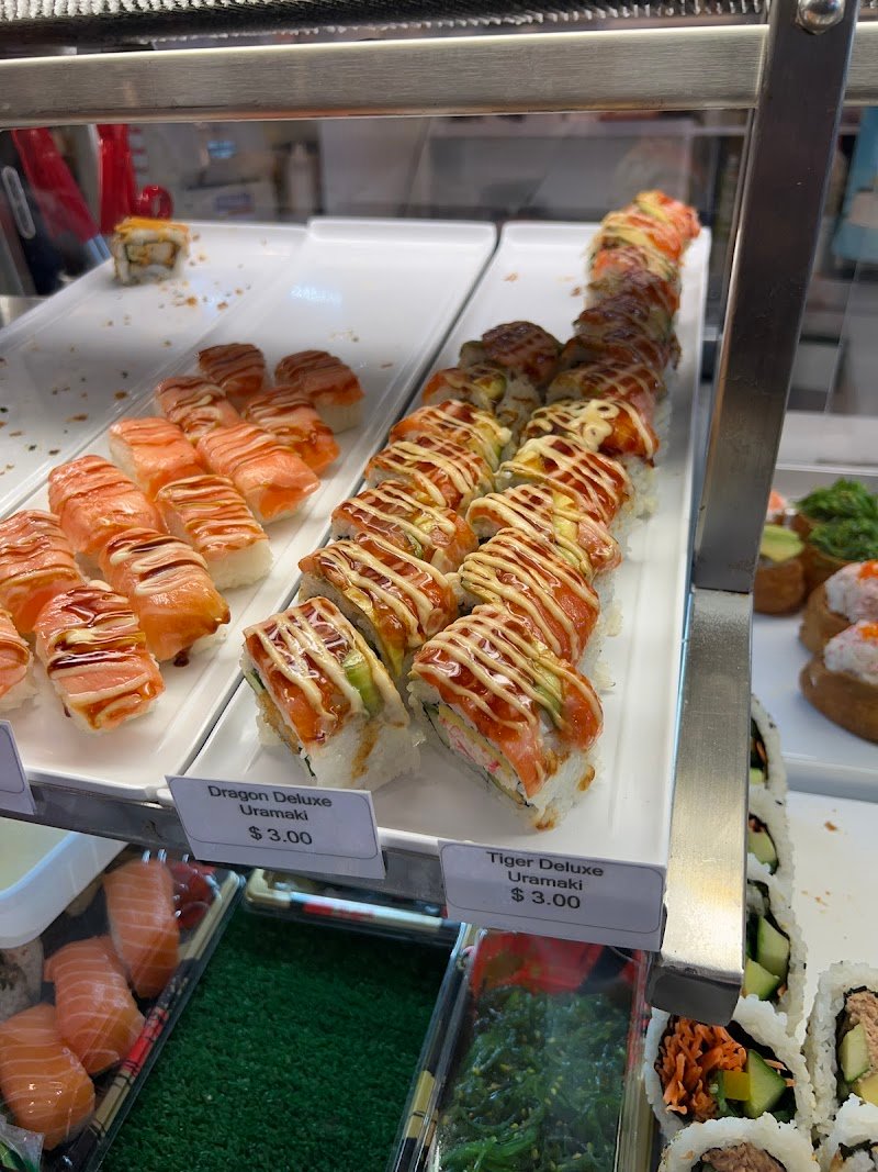 Hi Sushi Newtown photo 2