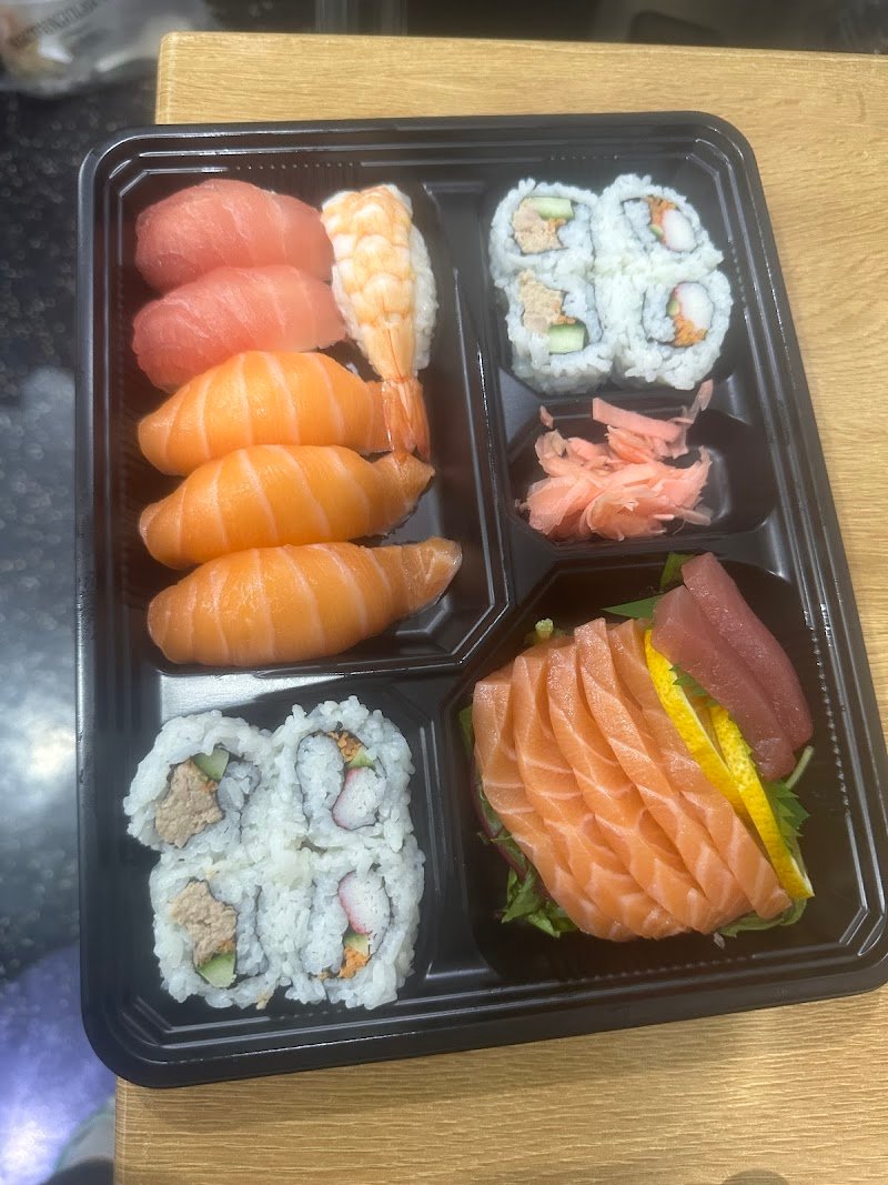 Blessing’s Fresh Sushi photo 4